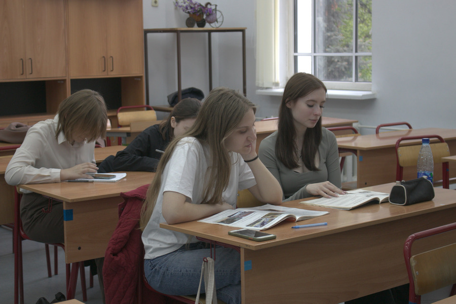 POLYLOG — новое название языковых Курсов при Профкоме Дипакадемии МИД