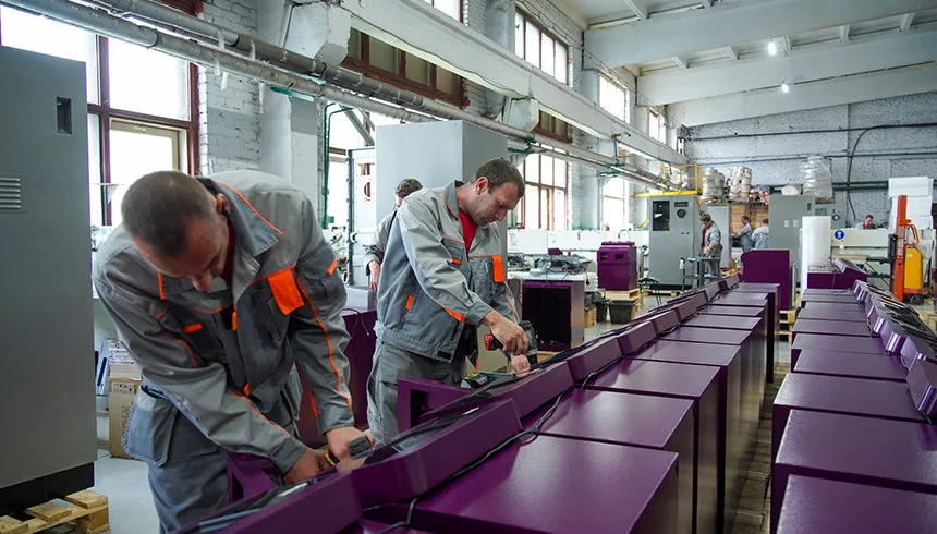 Столичные власти возвращают деньги бизнесменам