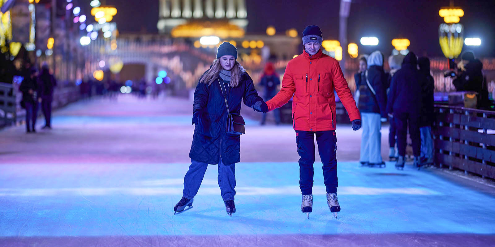 Самый большой каток, тюбинговые горки и многое другое: ВДНХ открывает зимний сезон