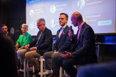 Сеть WOO Network присоединяется к экосистеме FinTech Poland