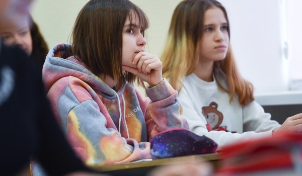 В школах столицы обучат основам гостеприимства и межкультурной коммуникации