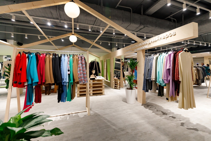 Стильно, модно и востребовано: в Москве подвели итоги четырех месяцев работы секции Created in Moscow в универмаге «ТЕЛЕГРАФ»