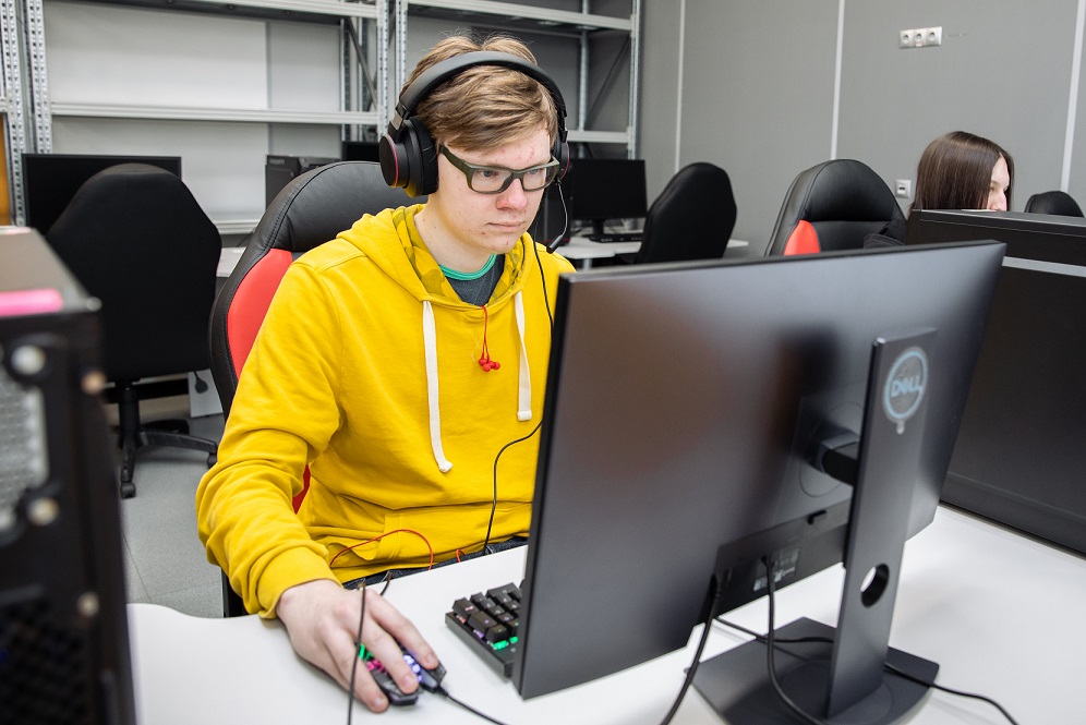 В столице стартовал ряд научно-технических конкурсов для школьников