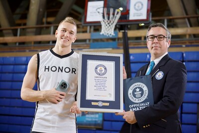 HONOR запечатлеет рекордный момент на HONOR Magic5 Pro