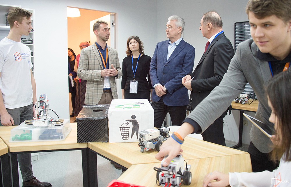 Для московских отличников пройдут бесплатные мастер-классы и экскурсии