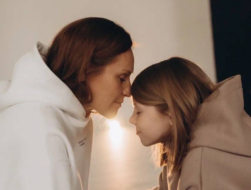 «Как создание бренда одежды помогло маме и дочери укрепить свои отношения» — Яна Наумова о бизнесе с дочерью￼￼