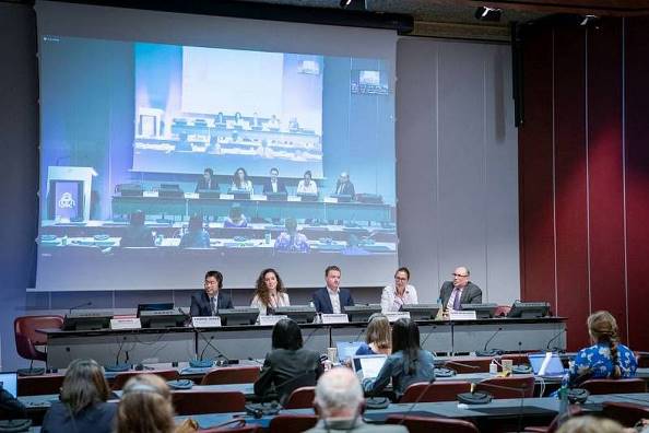 Российская дипломатия против еврочиновников получила поддержку многих стран