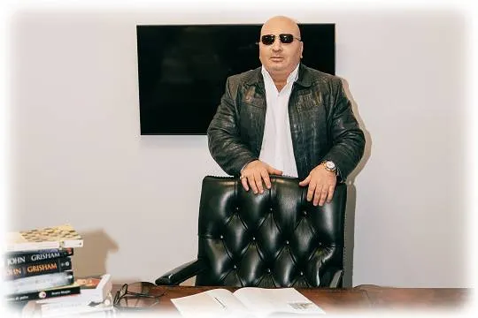 Из дзюдо в писатели: как Иван Зотчик стал Остапом Стужевым