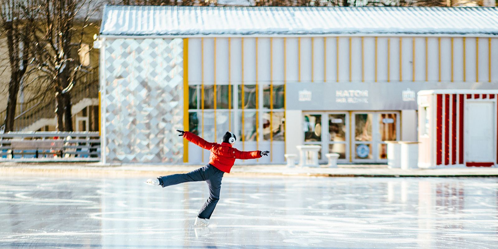 Лыжи, коньки и бег: как активно провести зимние каникулы на ВДНХ