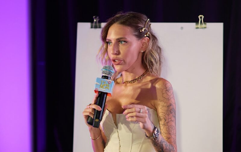 Фишки по набору подписчиков Настеньки Цы привлекли внимание участников конференции INSTADIUM