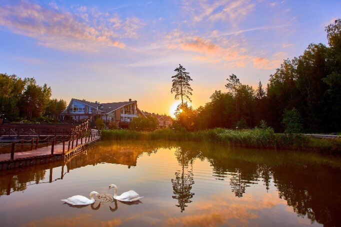 Рекламная кампания Доброграда «Переезжайте, чтобы жить» получила серебряную награду премии Silver Mercury