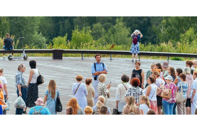 Для москвичей и туристов проведут 230 бесплатных экскурсий по столице