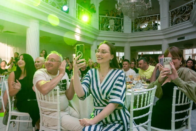 Празднование 10-летия компании «Философи Профессионал»