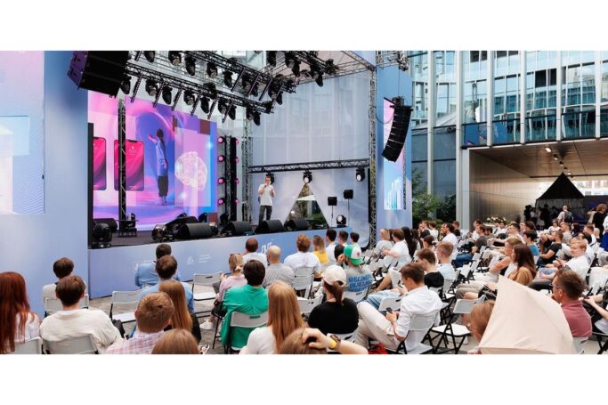 Более 58 тысяч человек с начала года стали участниками мероприятий на площадках инновационного кластера «Ломоносов»