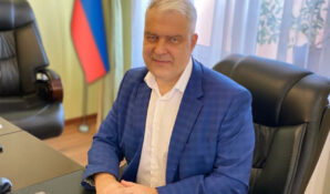 Патриотизм в фундаменте: как нижегородский застройщик увековечивает память героев-земляков