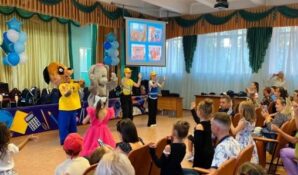 Первоклассники Нижнекамска: с помощью KAMA TYRES к новым знаниям