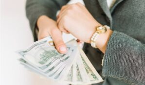 Анализ экспертов: 80 % российских туристов в Турции предпочитают наличные