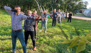 Научные работники г. Уфы регулярно тренируются в стрельбе из традиционного лука