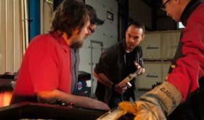 Лазеры против антарктической зимы: инновационные технологии на службе полярников