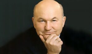 В Севастополе предложили присвоить звание Почётного гражданина Юрию Лужкову посмертно