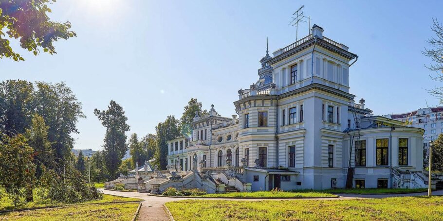 Более тысячи бесплатных экскурсий по районам Москвы проведут до конца года