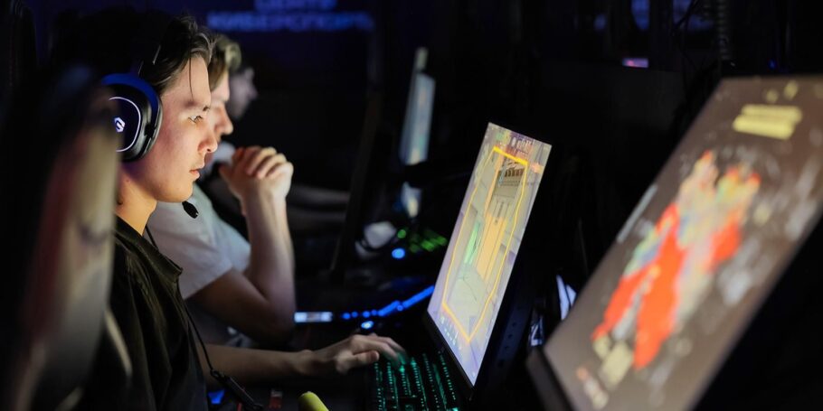 Участники московского акселератора «Фабрика видеоигр» представили 60 проектов