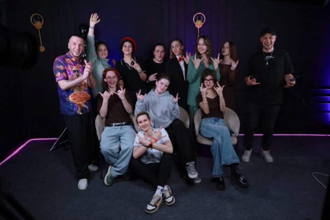 Роман Миров