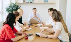 Работа в команде и лидерские навыки: как прошел второй сезон обучающего интенсива для столичных НКО