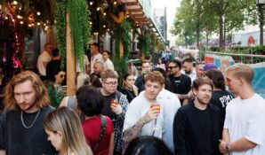 В Москве открылся бар Summer Punch — летний поп-ап от Сергея Орлова и Александра Пичугина