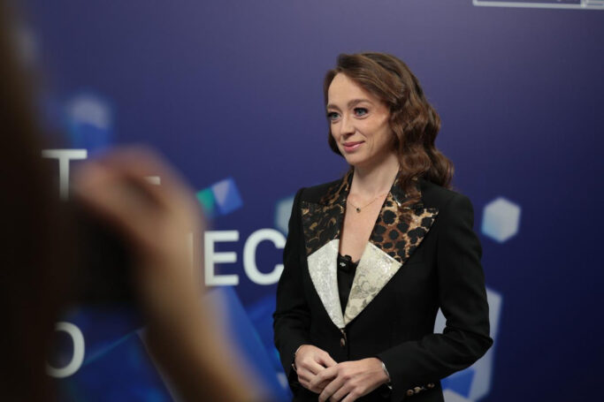 «Искусственный интеллект никогда не заменит ученого»: Ирина Жукова — о новых технологиях, деньгах и будущем российской науки